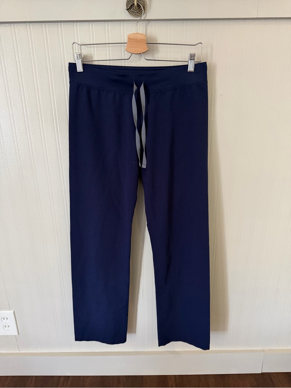 Figs Kate straight leg Navy scrub pants
